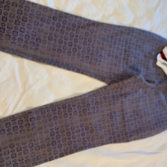 Women With Control Shape Enhancing With Attitudes Leggings by Renee Goldstein - Picture 2 of 4